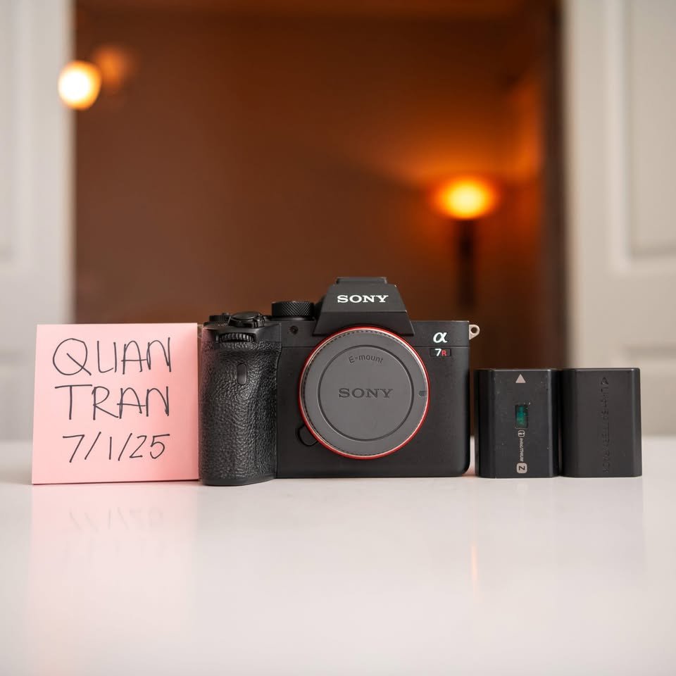 Sony A7R IV camera - Image 3