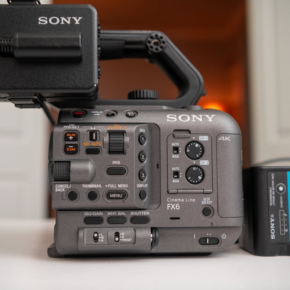 Sony FX6 Cinema Camera - Image 9