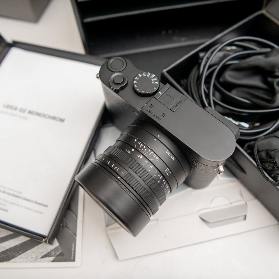 Leica Q2 Monochrom Camera - Image 4