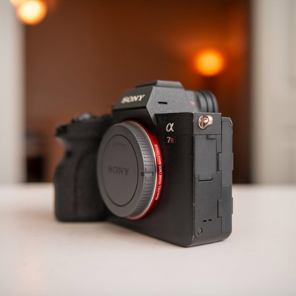 Sony A7R IV camera - Image 5