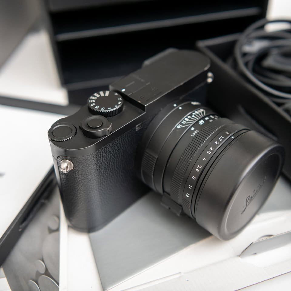 Leica Q2 Monochrom Camera - Image 6