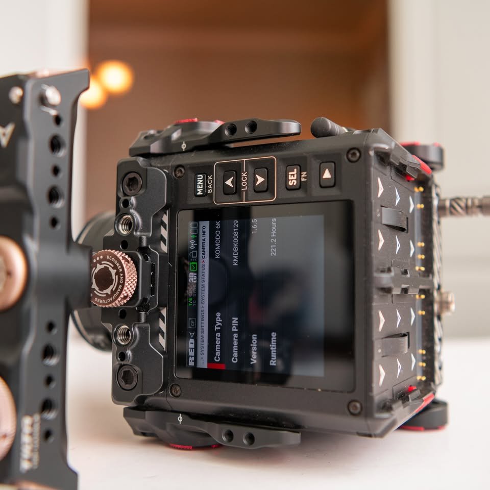 Red Komodo 6K Cinema Camera - Image 8