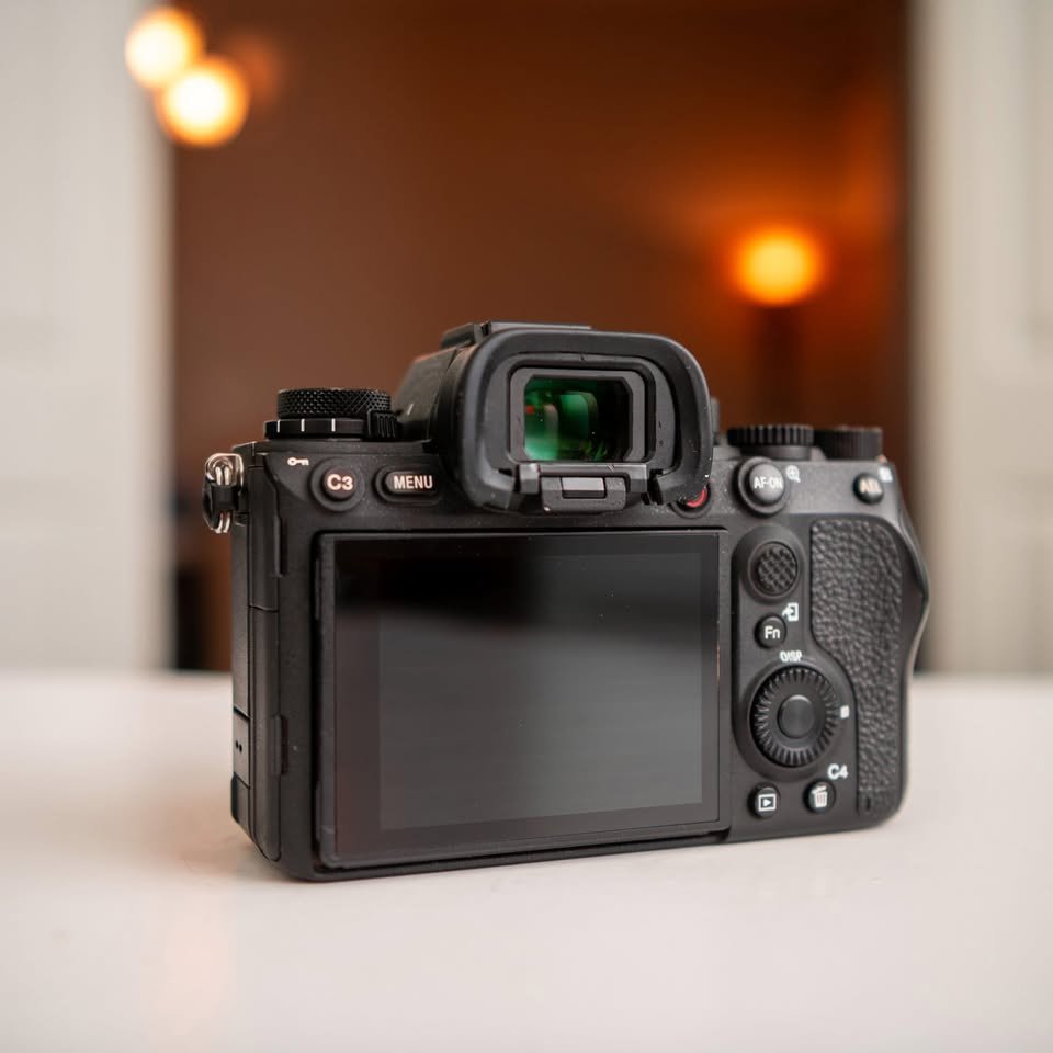Sony A1 Camera (no wifi) - Image 8