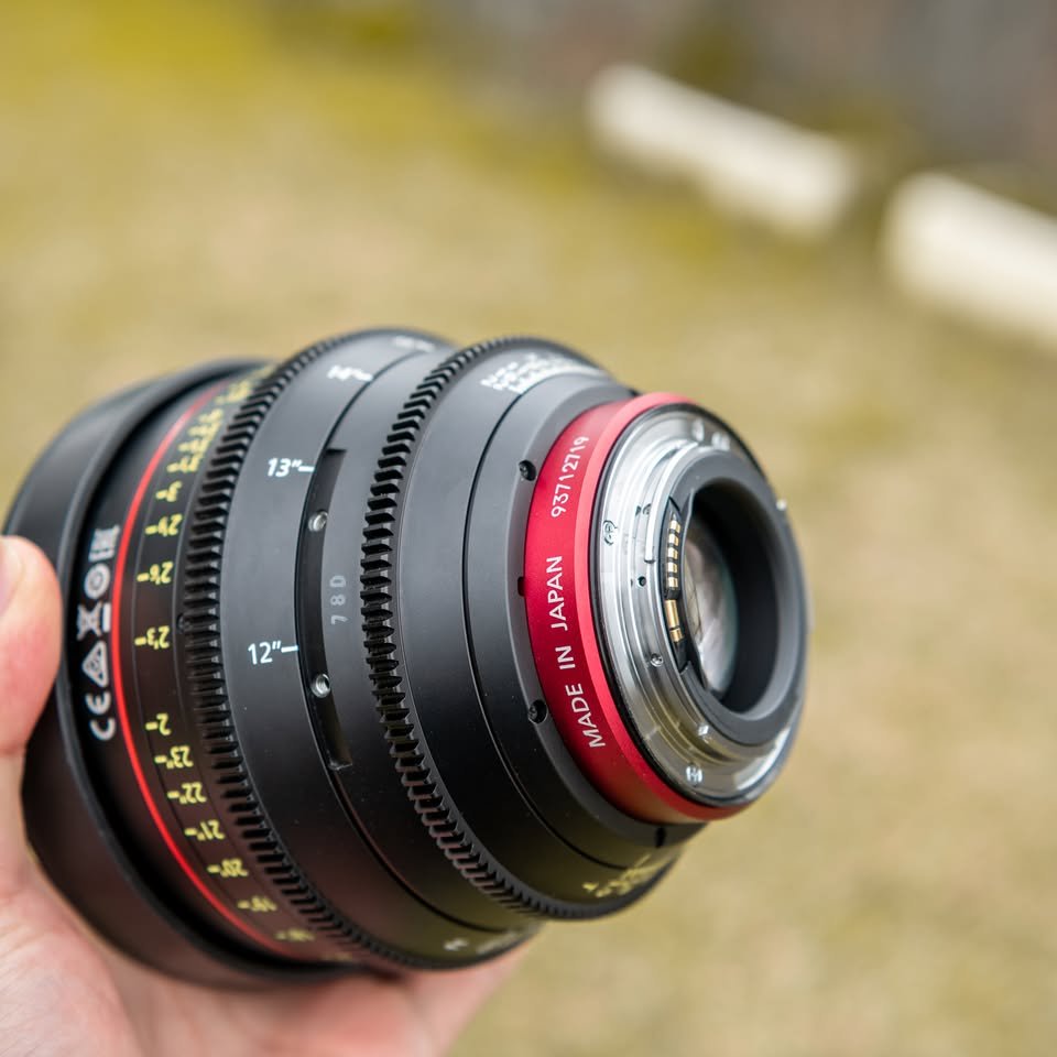 Canon CN-E 35MM T1.5 LF Cine lens (ef mount)